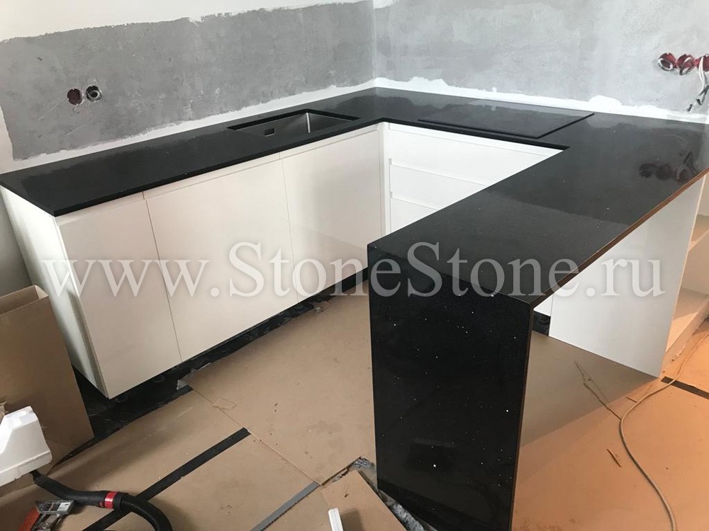 ���������� �� ������ �-�������� Caesarstone Black Noir